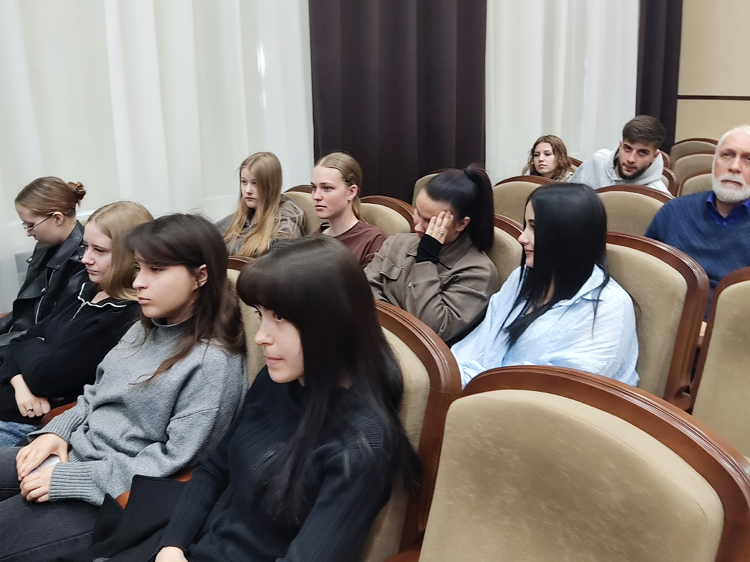 Студенты и преподаватели Троицкого филиала Челябинского государственного университета приняли активное участие во II Троицких чтениях