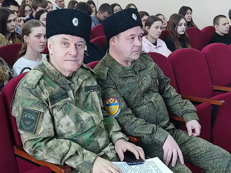 Встреча студентов с представителями ОКО Третьего казачьего военного отдела (Троицкий) ОКВ