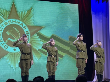 Студенты Троицкого филиала ЧелГУ в «Под созвездием единства»